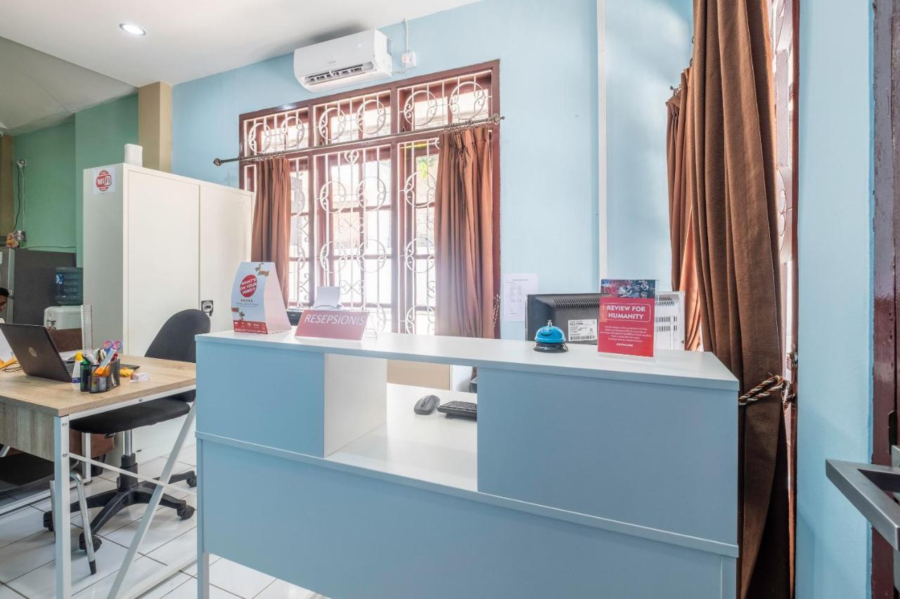 Super Oyo 1568 Stasiun Ka Cirebon Guest House Luaran gambar